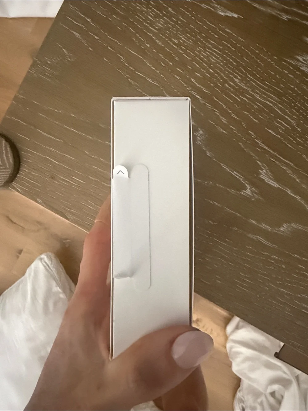 Oura Ring 4 Box — Brushed Silver Packaging